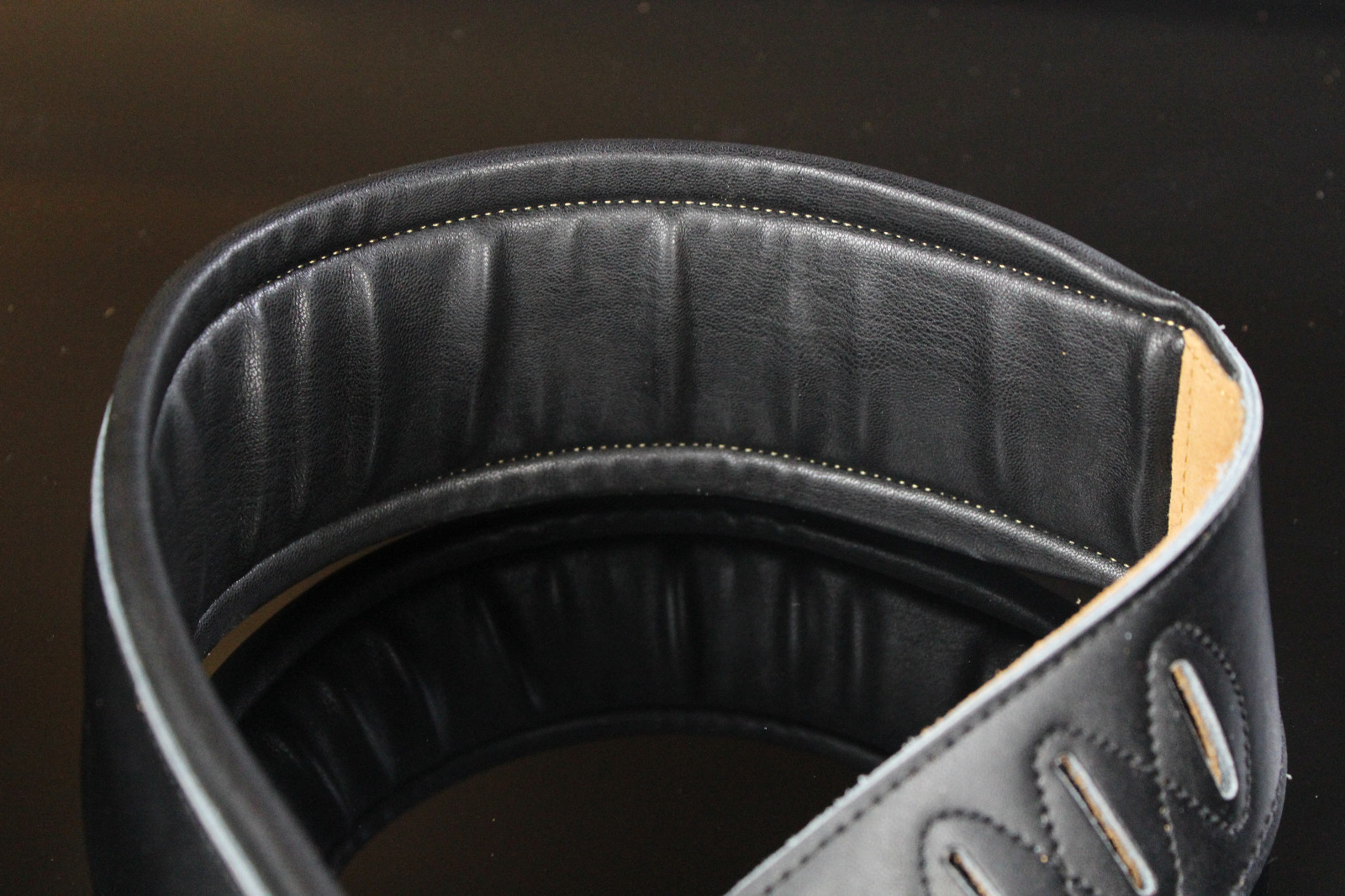 Iconic 3.25″ Extra Wide Dual Padded Leather Black Guitar Bass Strap IL-5Blk