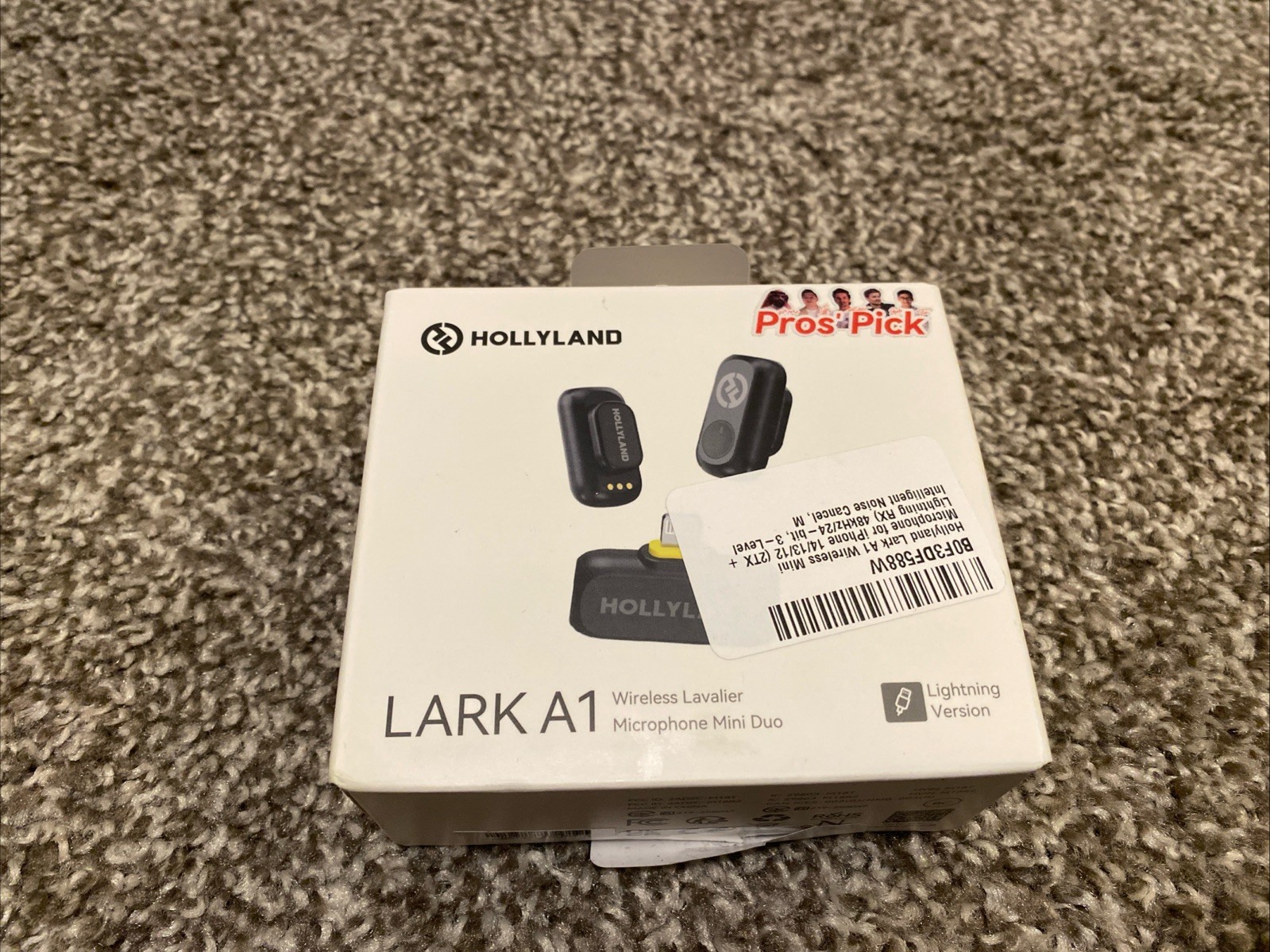 Lark A1 wireless lavalier microphone mini duo USB C apple iphone ipad Hollyland