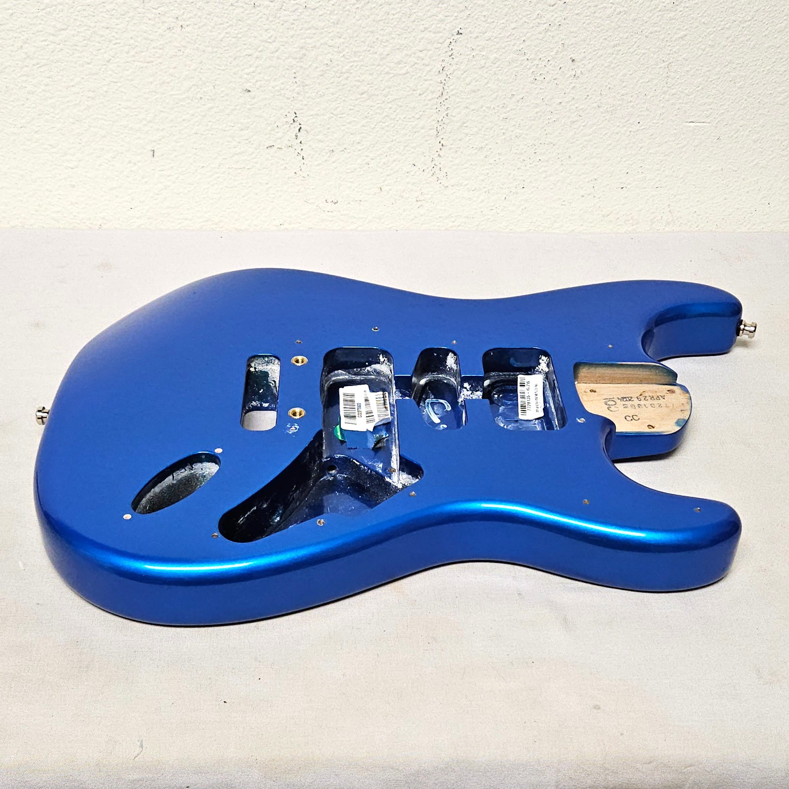 2024 Fender American Ultra II Strat Alder Body Noble Blue – USA Stratocaster