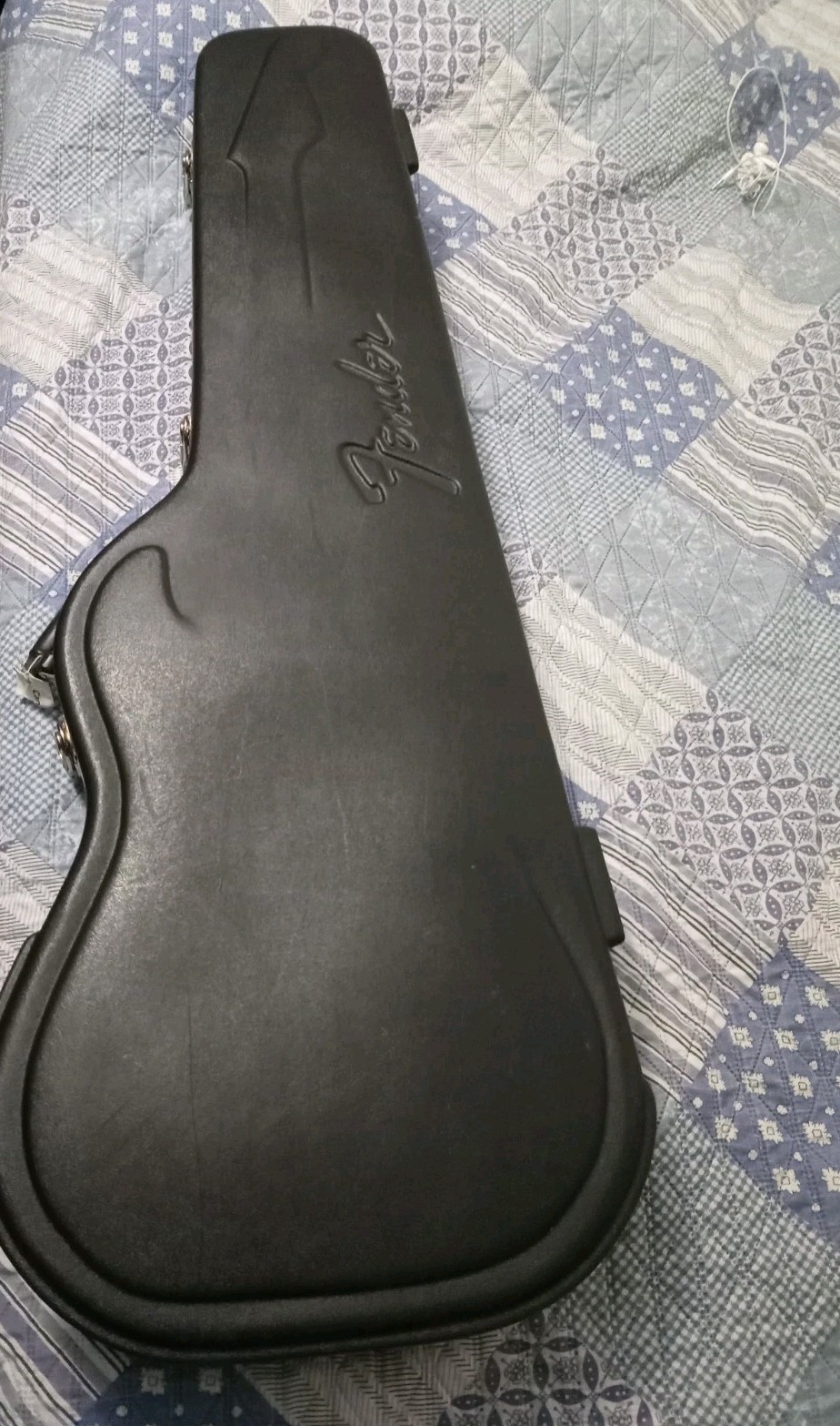 Fender Stratocaster/Telecaster “Chainsaw” Molded Hard Shell Guitar Case