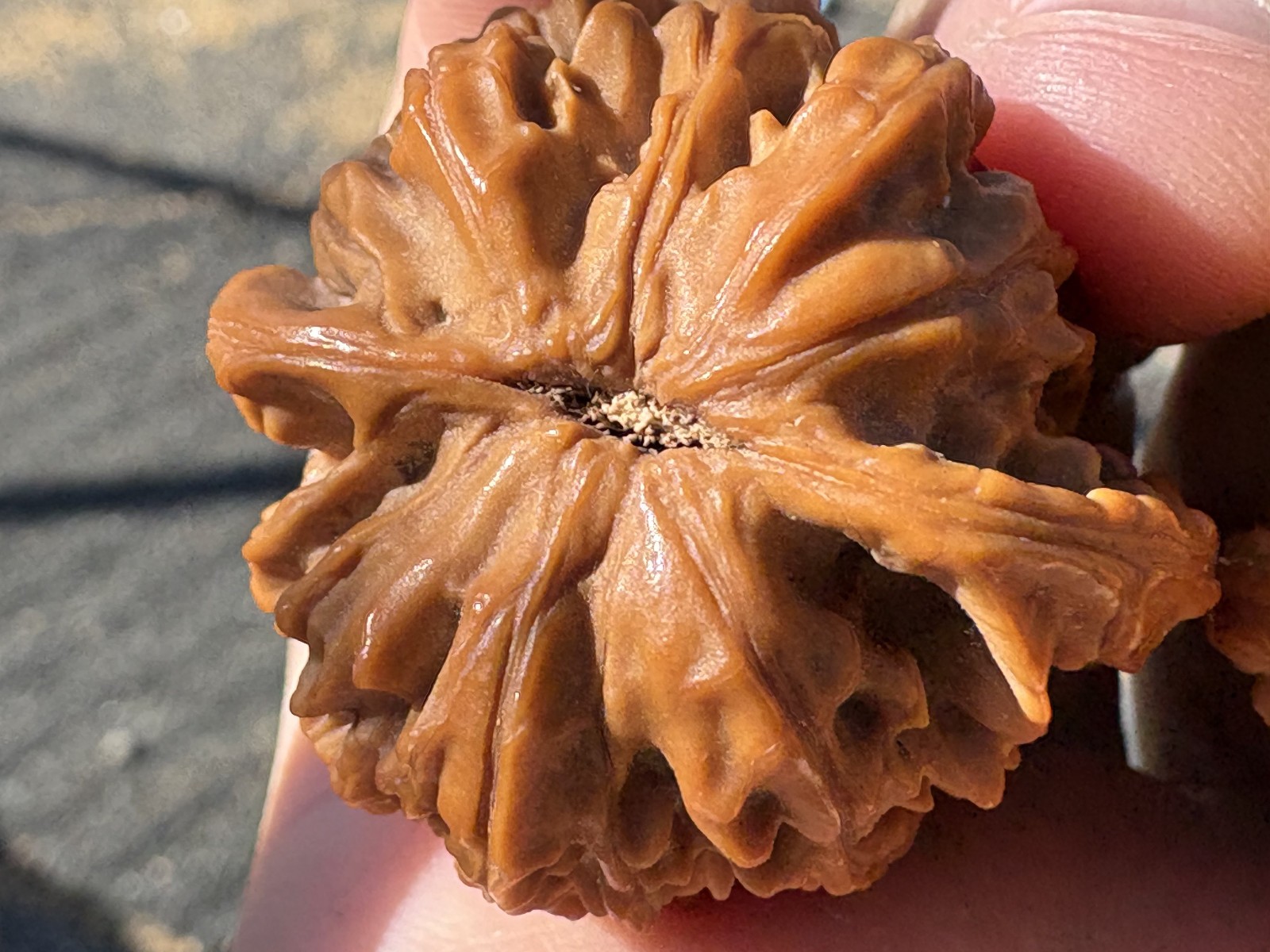 A pair of Wenwan Walnuts hand massage ball Wu Ming Chicken heart