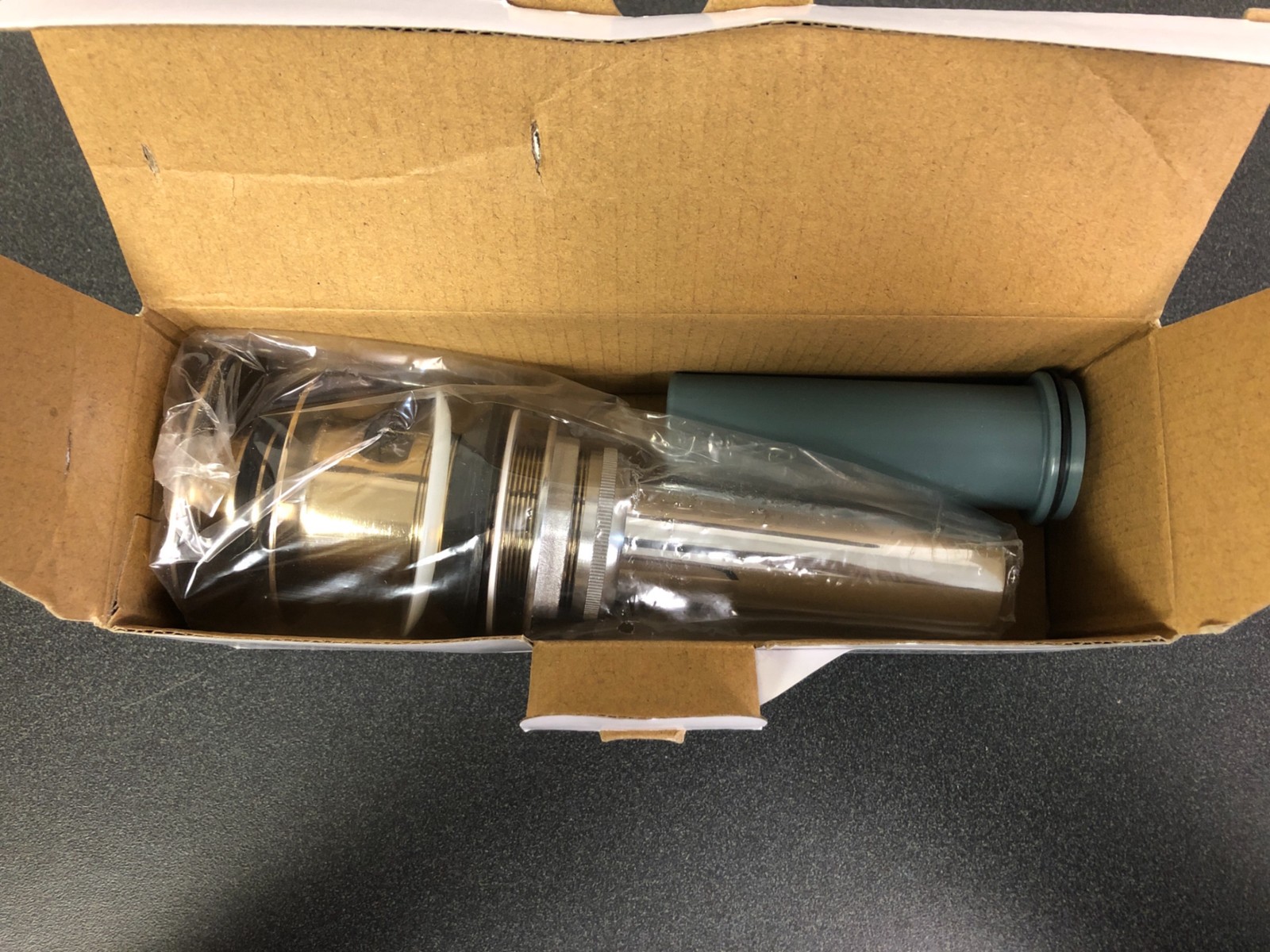 Brizo 1-5/8″ Pop-Up Drain Assembly with Overflow