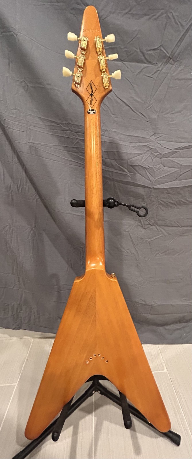 Epiphone Inspired by Gibson Custom 1958 Korina Flying V Aged Natural – 2024