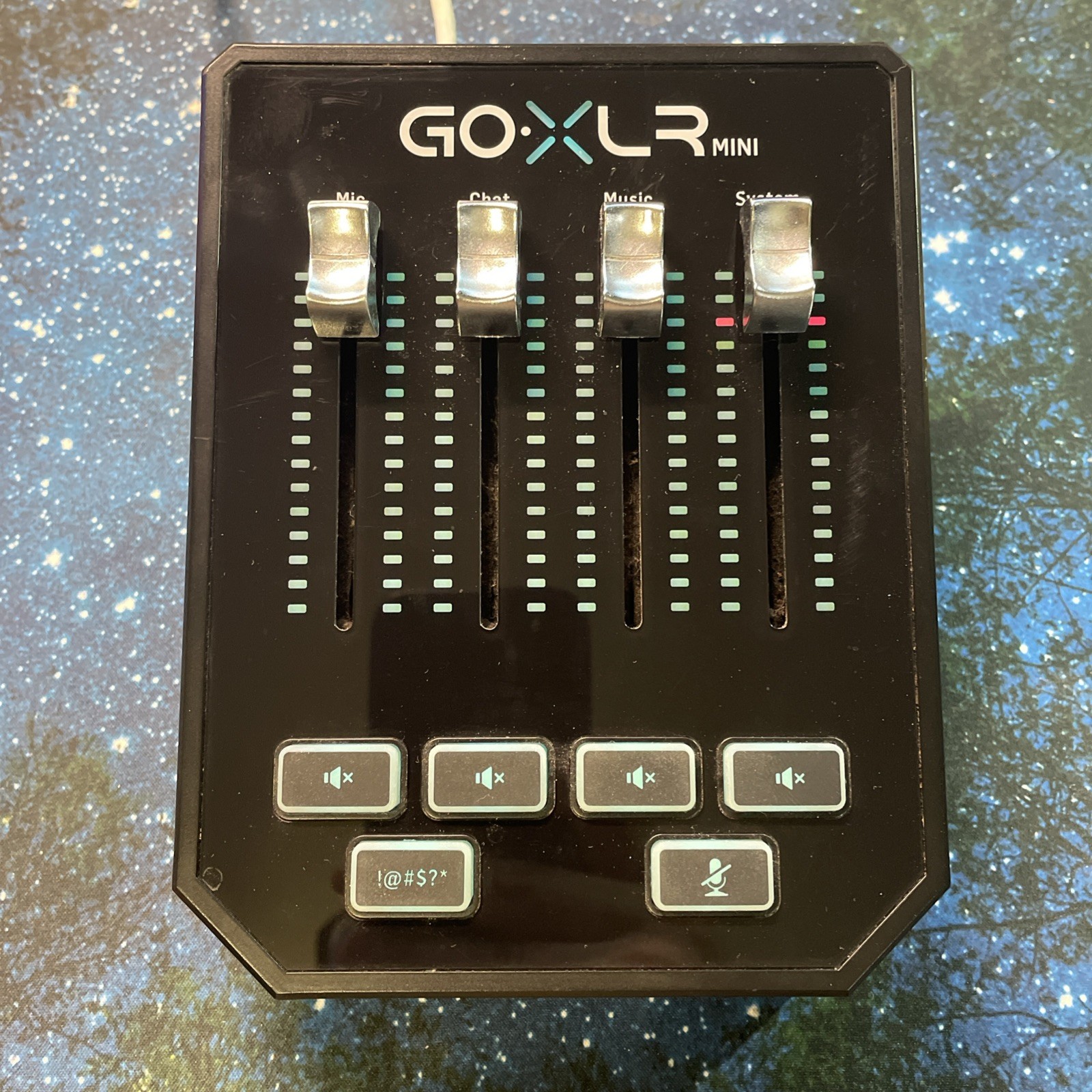 TC-Helicon GoXLR Mini USB Streaming Mixer – as-is read description