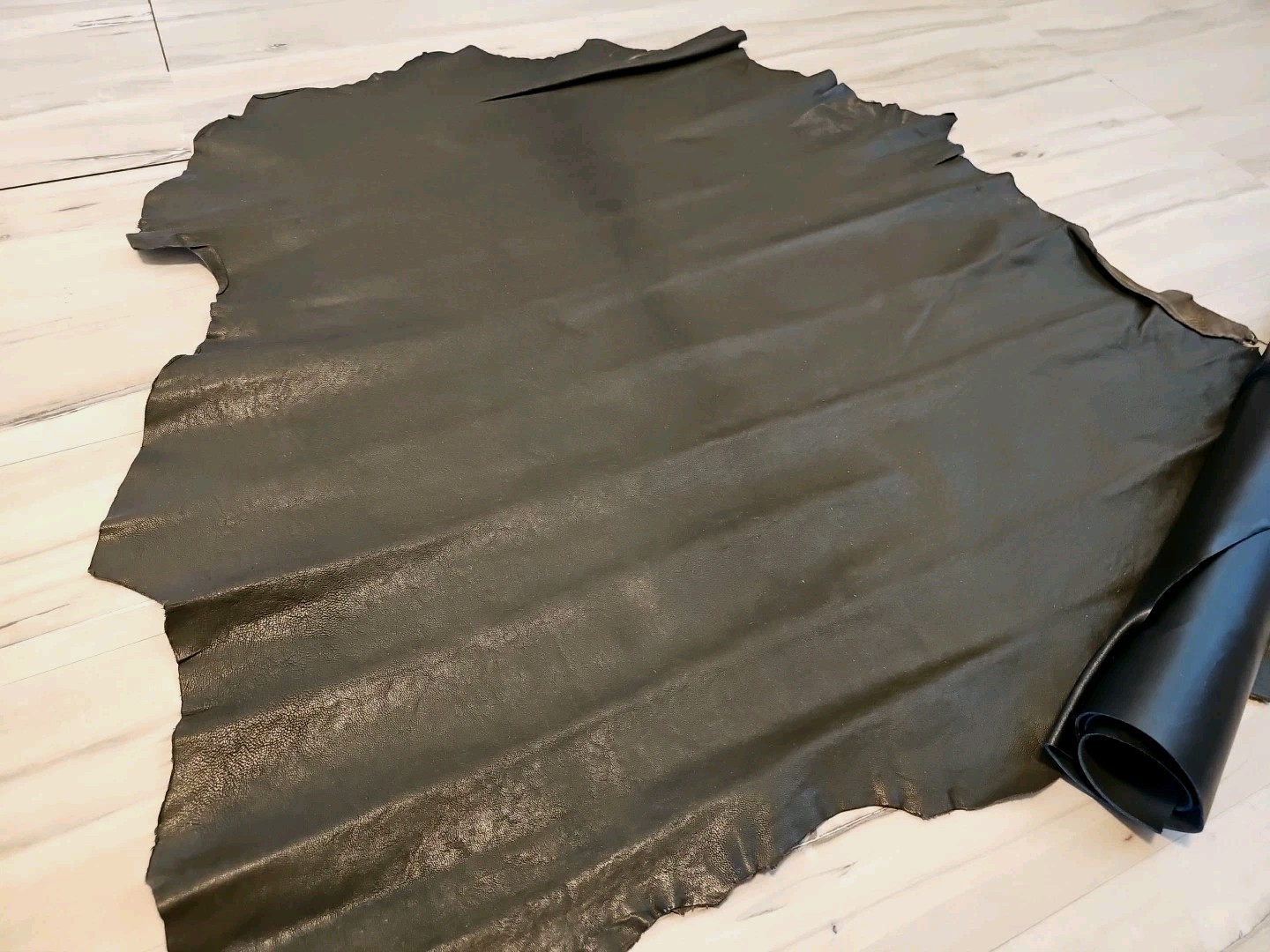 DARK OLIVE LOW-GRAIN SHEEPSKIN LAMBSKIN LEATHER HIDE PANEL,SHEET,SQUARE 6+sqf
