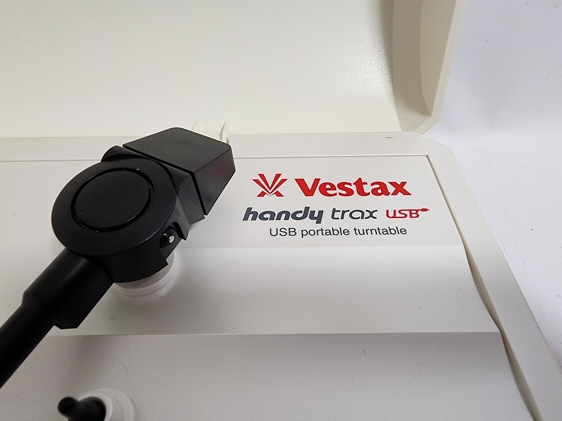 Vestax handy trax USB White Portable Turntable Handytrax Record Player