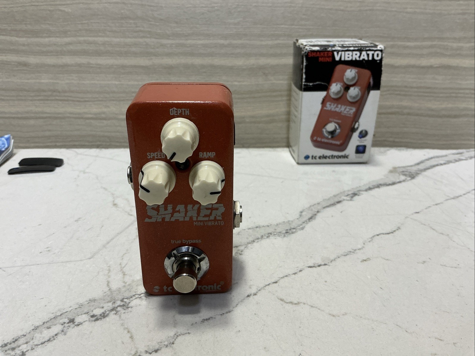TC Electronic SHAKER MINI Vibrato Guitar Effects pedal