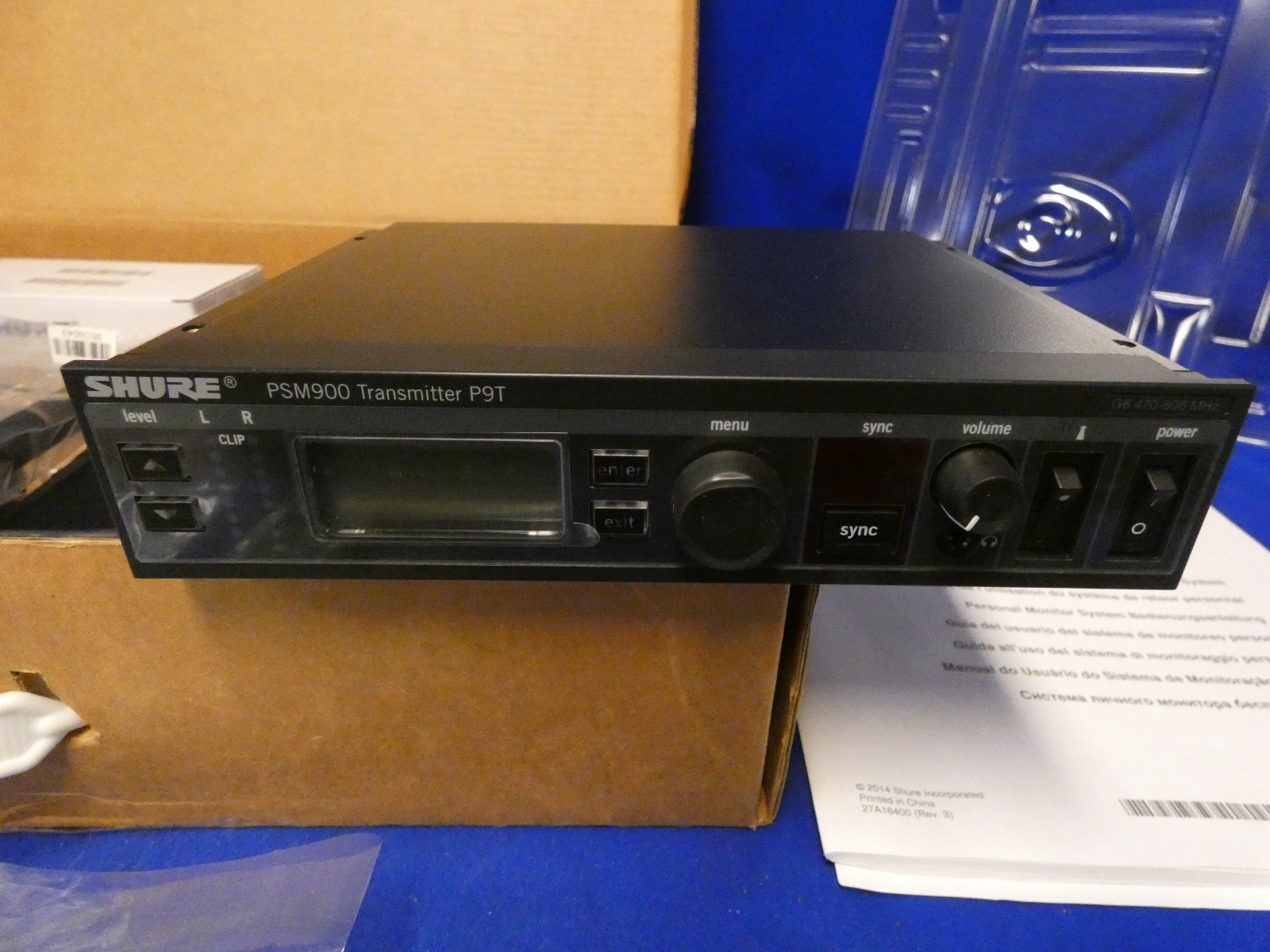 Shure P9TRA425CL-G6 Personal Monitor Kit 470-506MHz (New-Open Box) PSM900