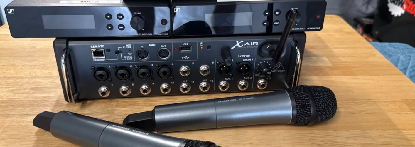 Behringer X Air XR12 12-channel Tablet-controlled Digital Mixer