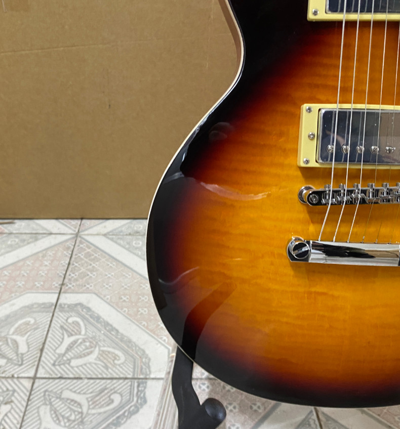 Tobacco Sunburst Flamed Maple Top electric guitar Rosewood Fretboard