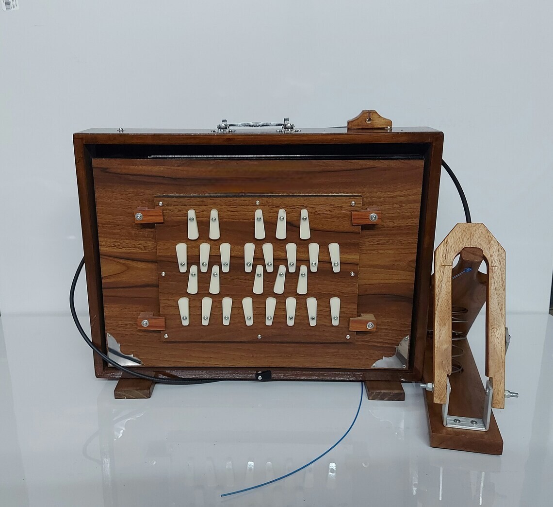 Large 26 Keys Shruti Box,(16″X12″X3″) Special 2 Set Reeds, Key – C To B- First