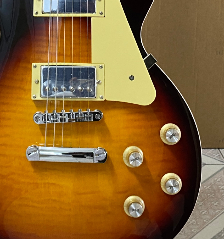 Tobacco Sunburst Flamed Maple Top electric guitar Rosewood Fretboard