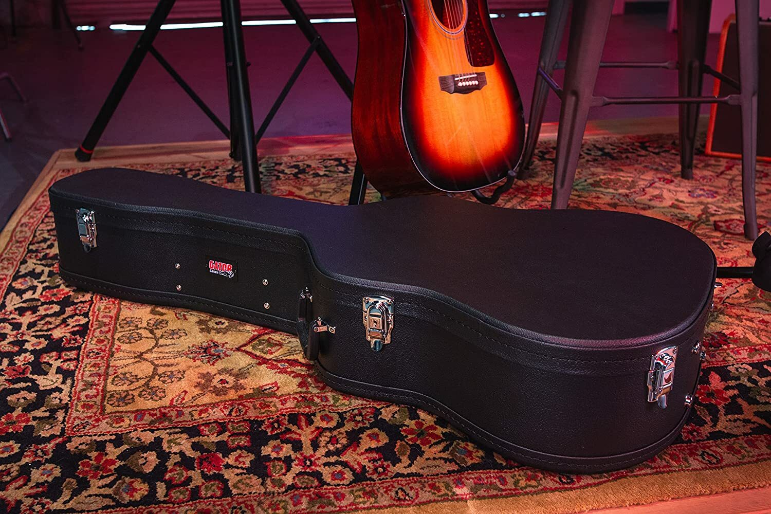 Gator Cases Hard-Shell Wood Case for 6 or 12 String Acoustic Dreadnought Guitars