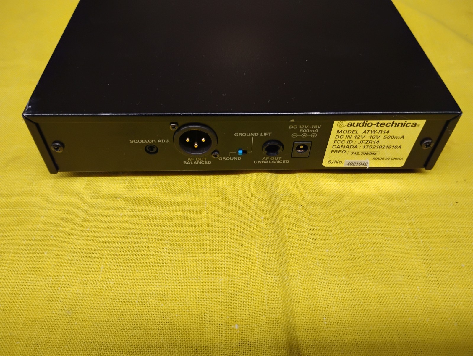 Audio Technica ATW-R14 UHF Diversity Receiver 737.00 Mhz WORKING FREE SHIPPING