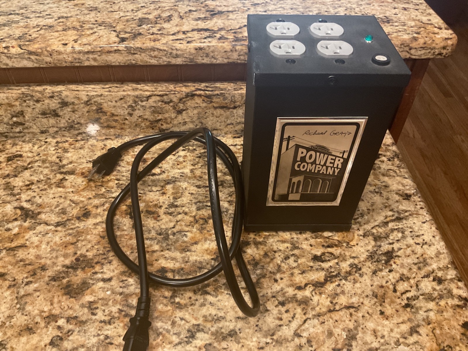 Richard Gray’s RGPC 400 Pro Power Conditioner