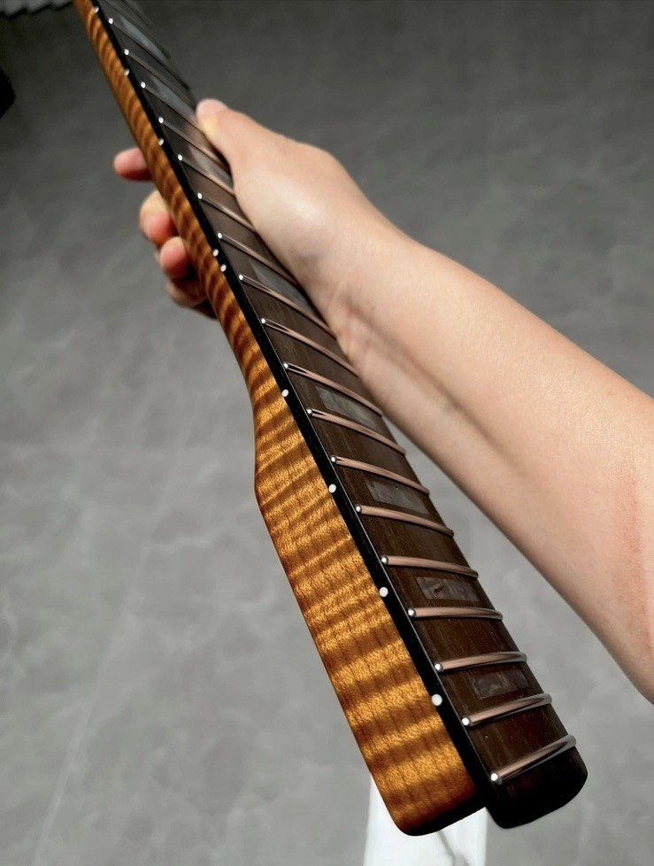 Ebony Abalone shells 22Fret satin Roasting flame Maple Electric guitar