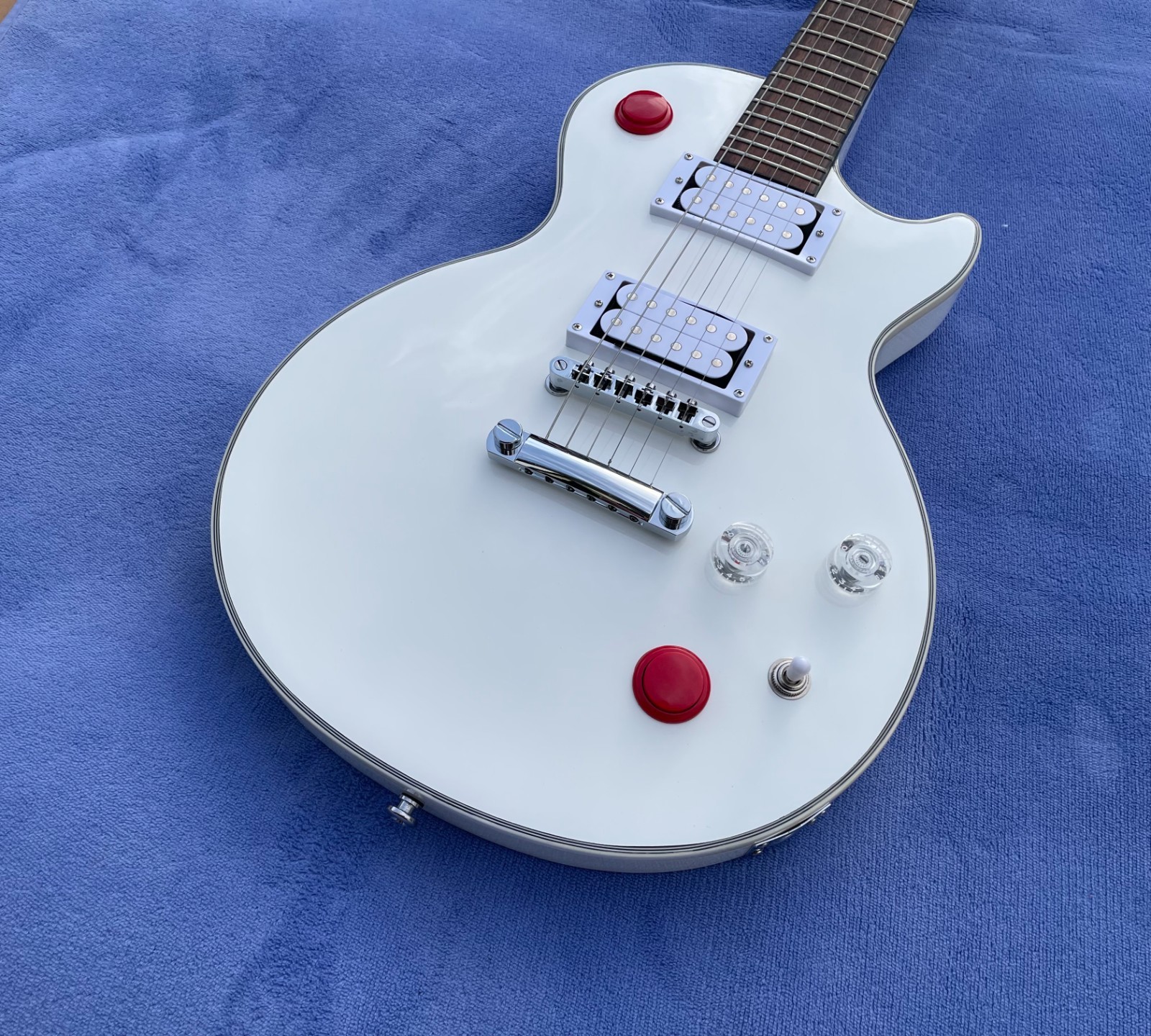 27″ Scale Length 6 Strings Electric Guitar 24Frets Bone Nut Solid Body Glossy