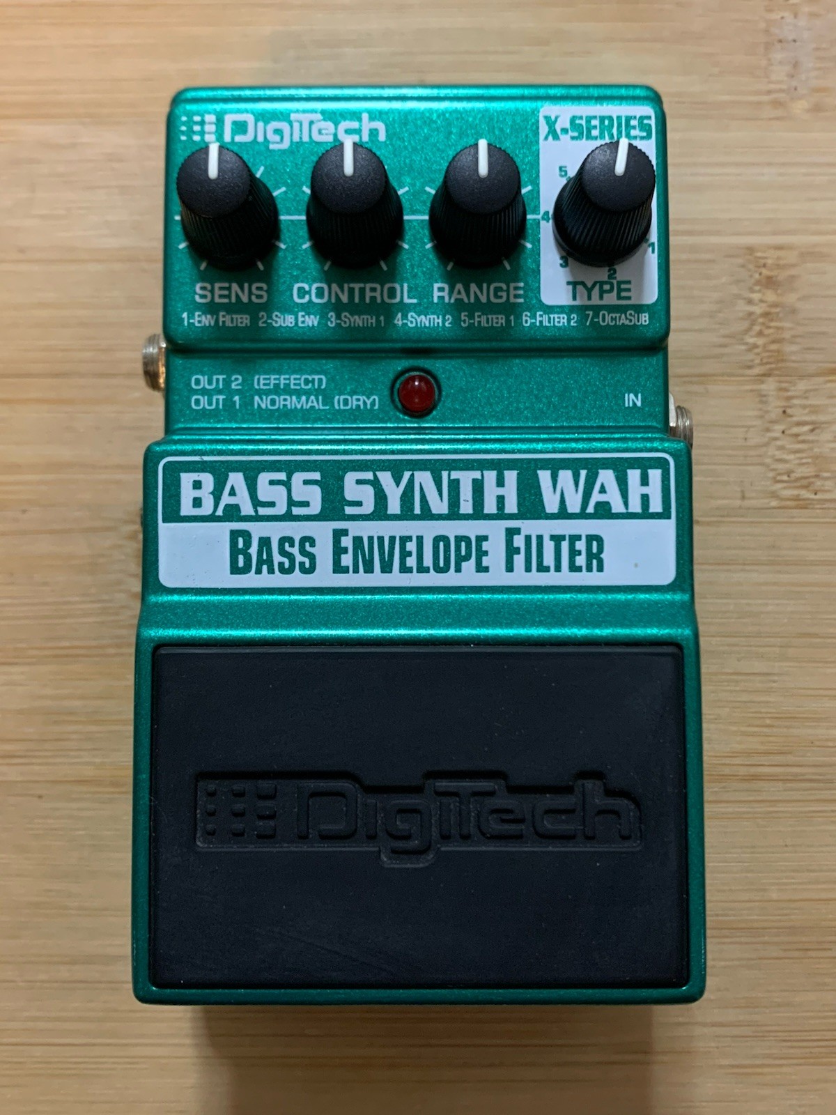 Digitech XBW Bass Synth Wah Bass Envelope Filter Guitar Pedal