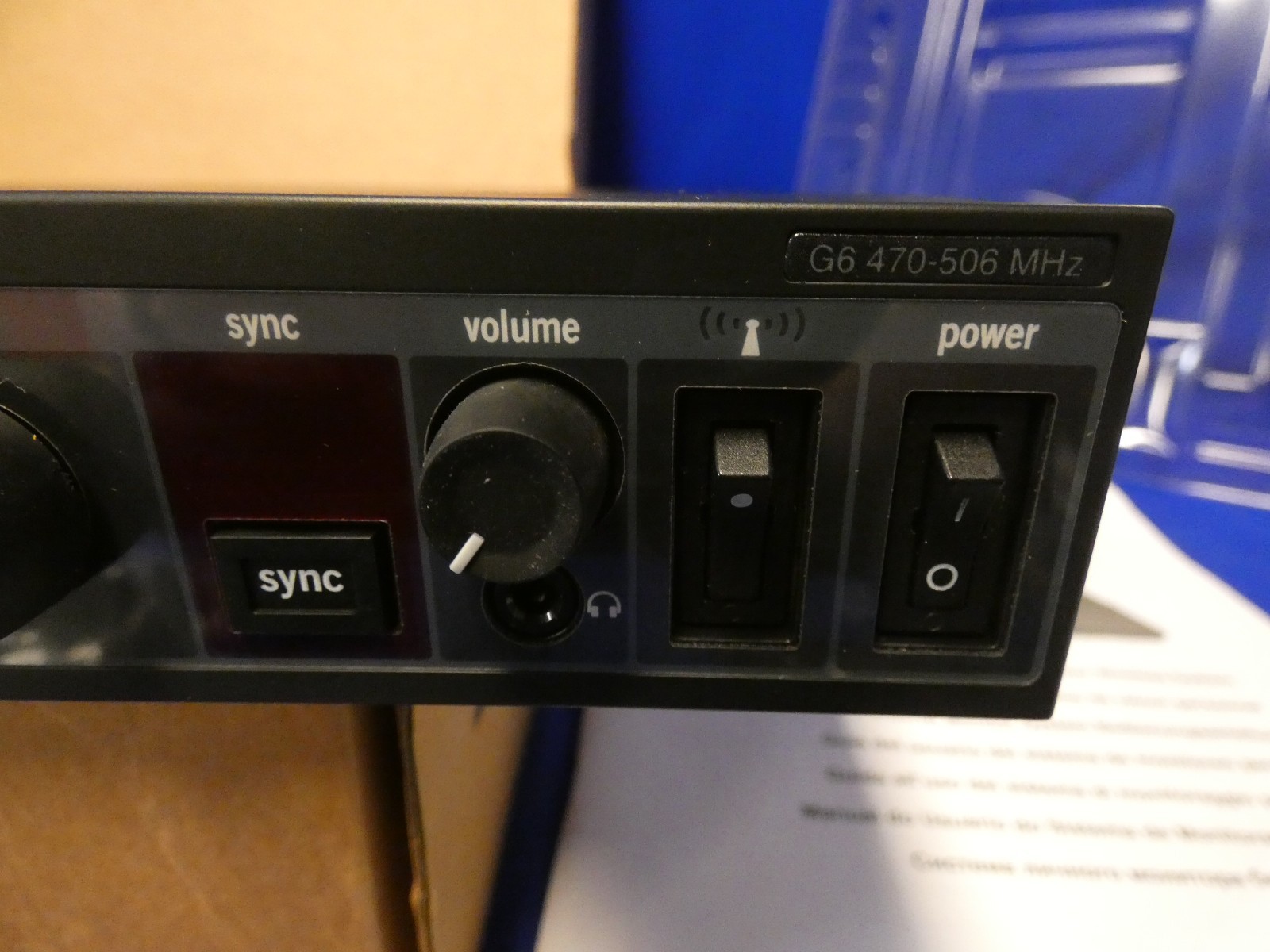 Shure P9TRA425CL-G6 Personal Monitor Kit 470-506MHz (New-Open Box) PSM900