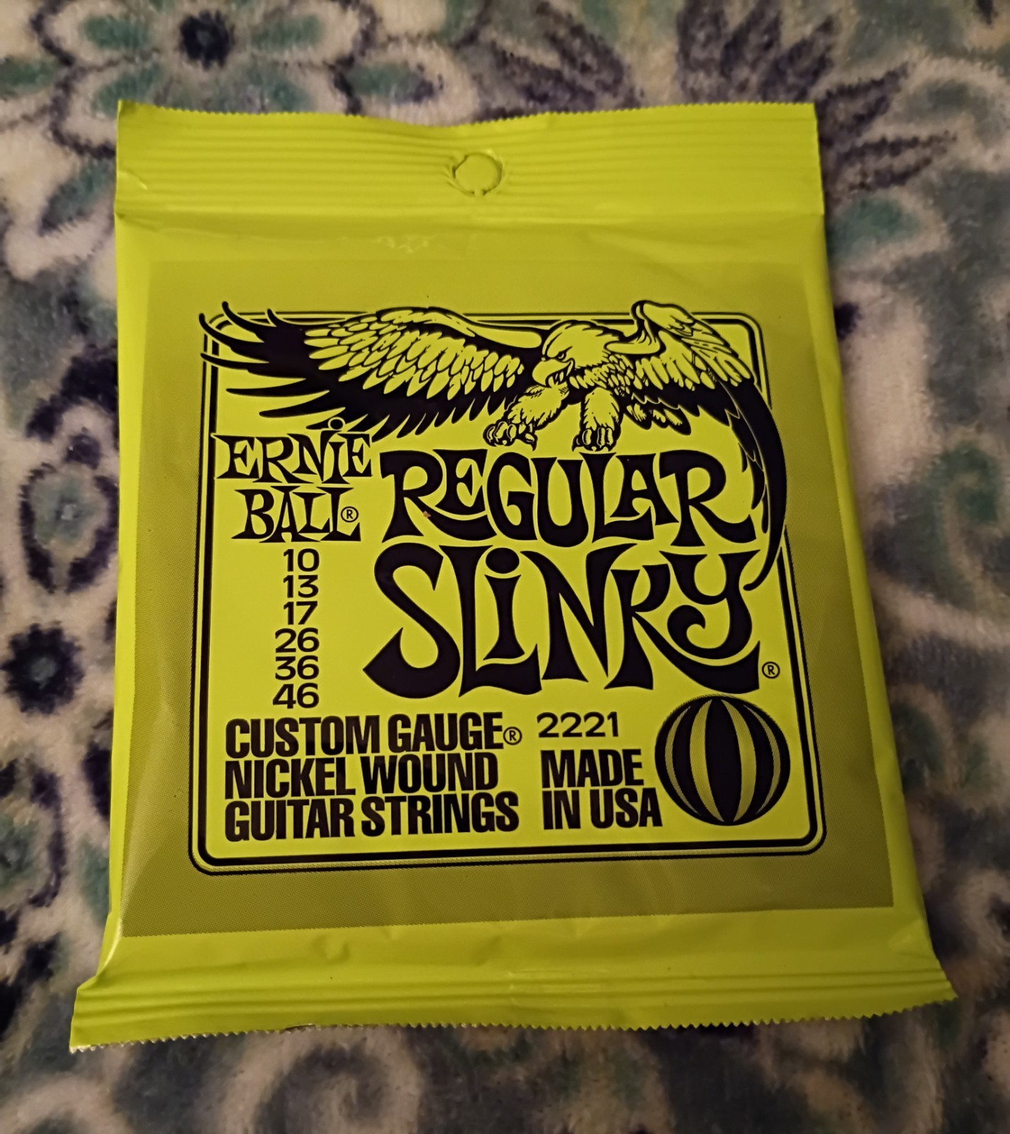 Ernie Ball “2221 Regular Slinky Nickel Electric Guitar Strings” 10 -46 New