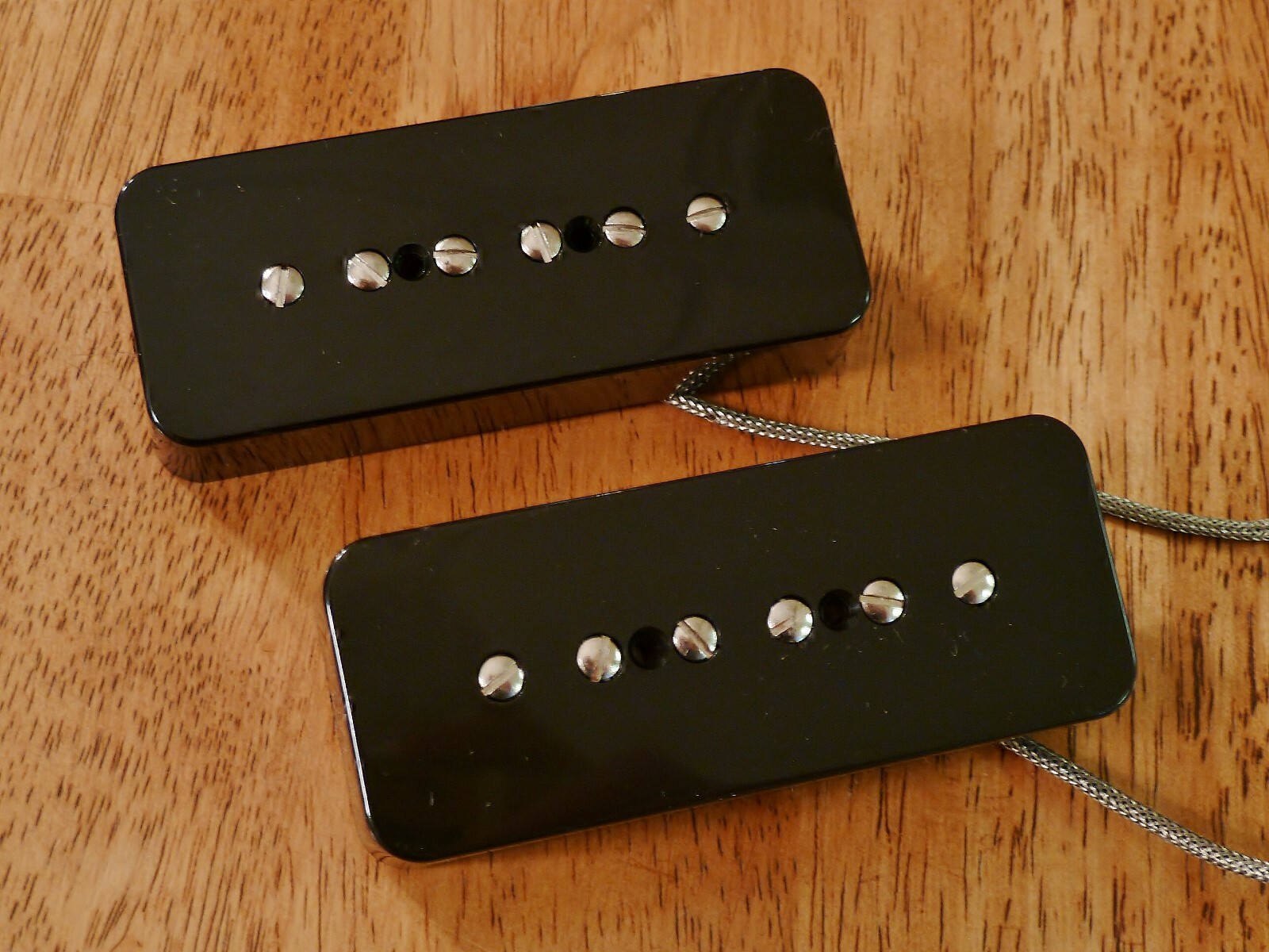 P90 SOAP BAR PICKUP SET BLACK ALNICO 5 VINTAGE 1940’S TONE NICKEL SILVER BASE