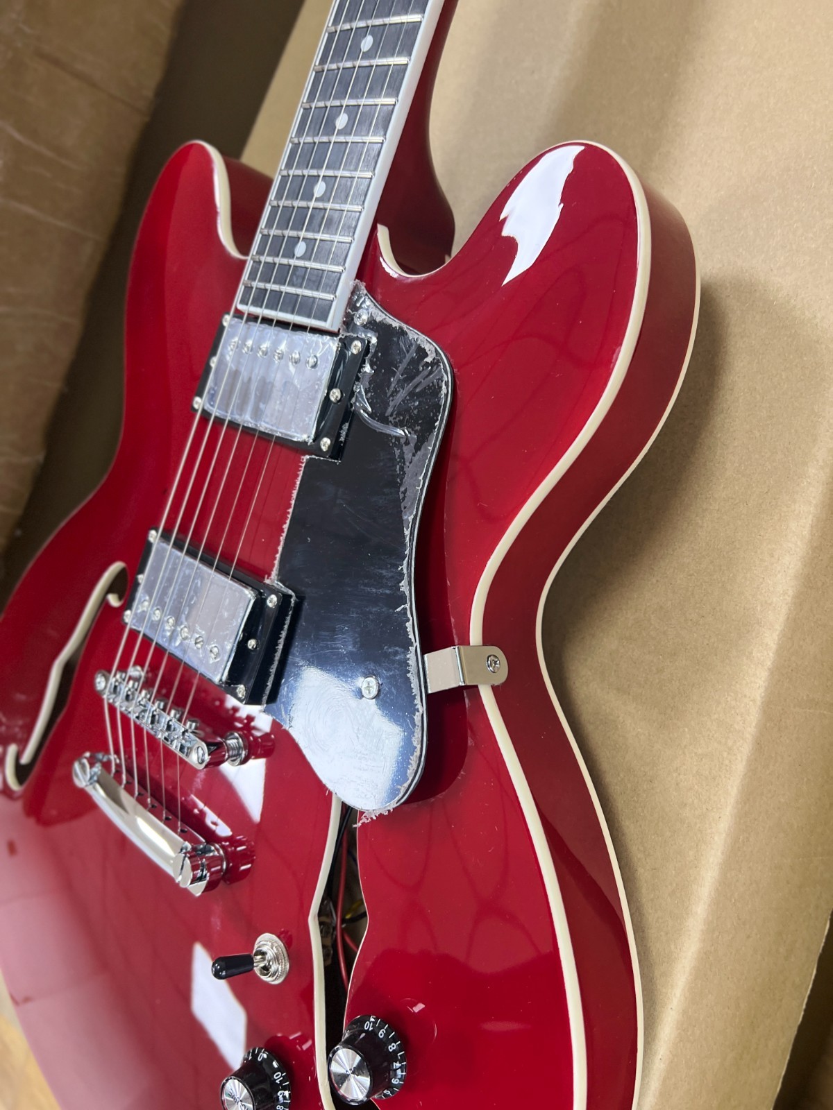 US Ship ES-335 Semi-Hollow Electric Guitar Cherry colored metallic paint