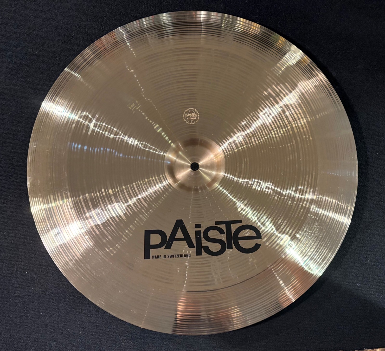Paiste Used 18 in. Signature Precision China Cymbal 1244g