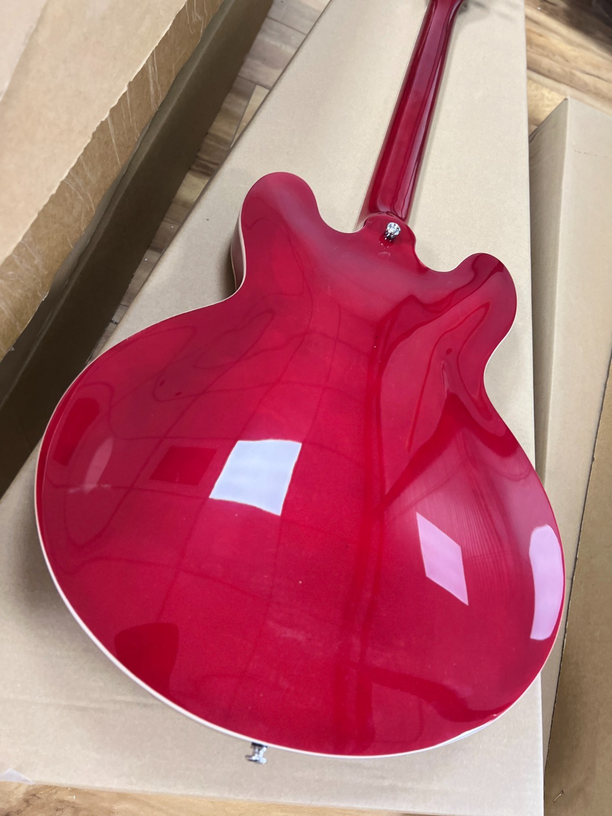 US Ship ES-335 Semi-Hollow Electric Guitar Cherry colored metallic paint